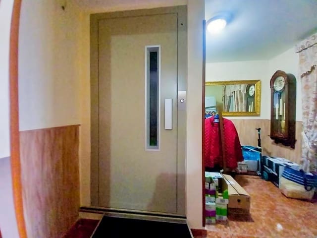 4 quarto Casa em Banda para venda em Martos - 79 000 € (Ref: 9895225)