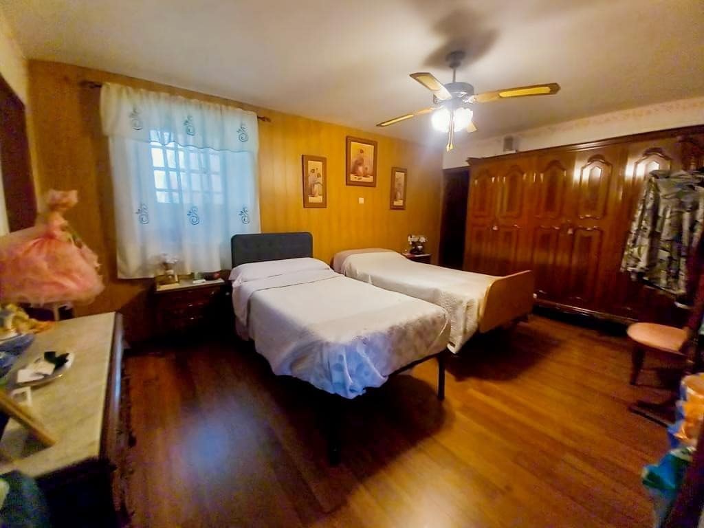 4 quarto Casa em Banda para venda em Martos - 79 000 € (Ref: 9895225)