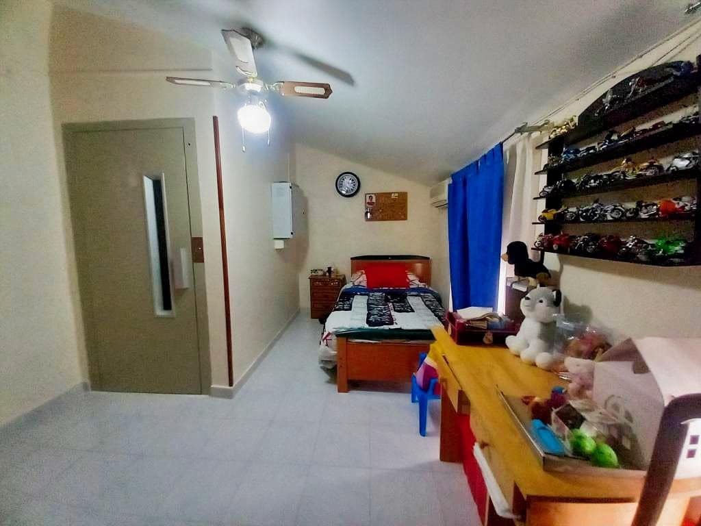 4 quarto Casa em Banda para venda em Martos - 79 000 € (Ref: 9895225)