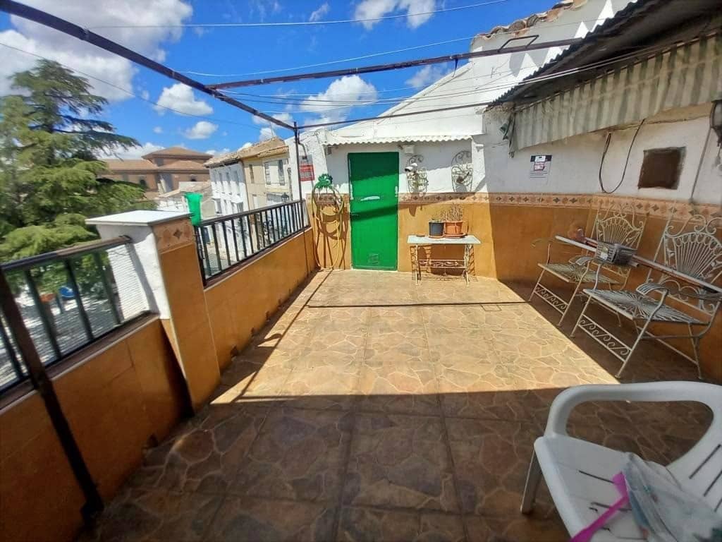 4 quarto Casa em Banda para venda em Martos - 79 000 € (Ref: 9895225)