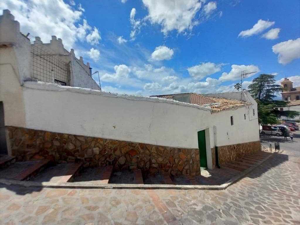 4 quarto Casa em Banda para venda em Martos - 79 000 € (Ref: 9895225)