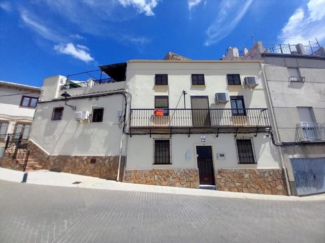 4 quarto Casa em Banda para venda em Martos - 79 000 € (Ref: 9895225)