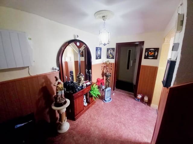 4 quarto Casa em Banda para venda em Martos - 79 000 € (Ref: 9895225)