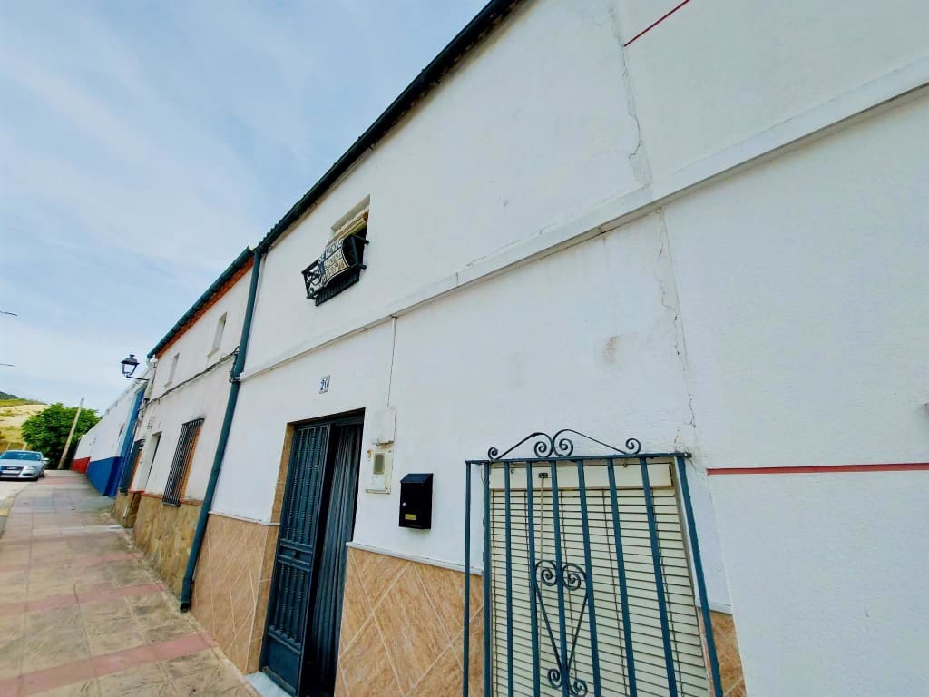 3 sovrum Hus till salu i Martos - 69 000 € (Ref: 9906813)