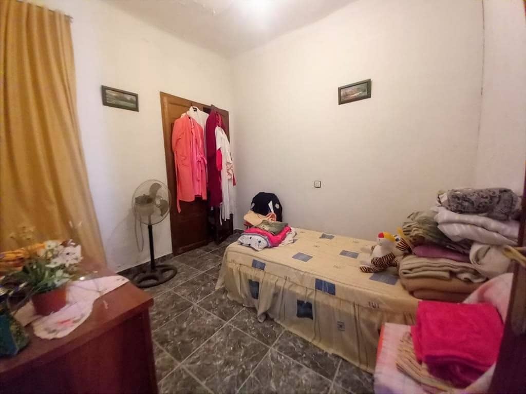 8 sypialnia Dom na sprzedaż w Martos - 55 000 € (Ref: 9915165)