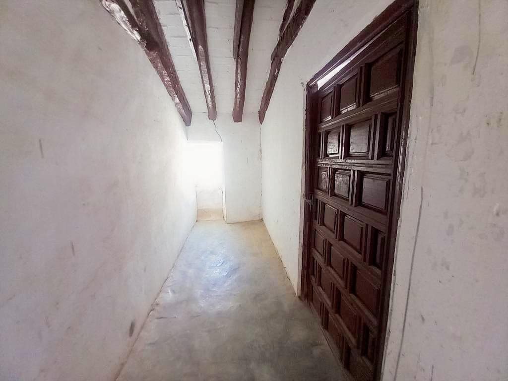 8 sypialnia Dom na sprzedaż w Martos - 55 000 € (Ref: 9915165)