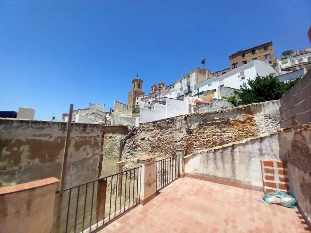 8 sypialnia Dom na sprzedaż w Martos - 55 000 € (Ref: 9915165)