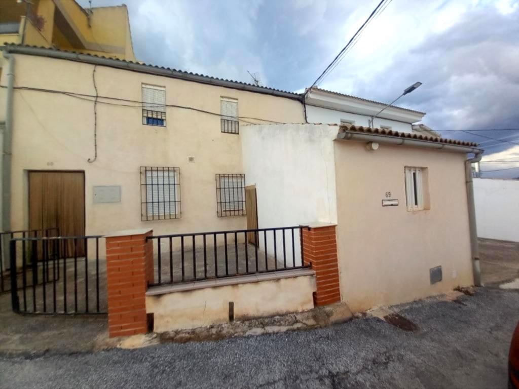 3 bedroom Townhouse for sale in Ermita Nueva with pool - € 49,950 (Ref: 9920017)