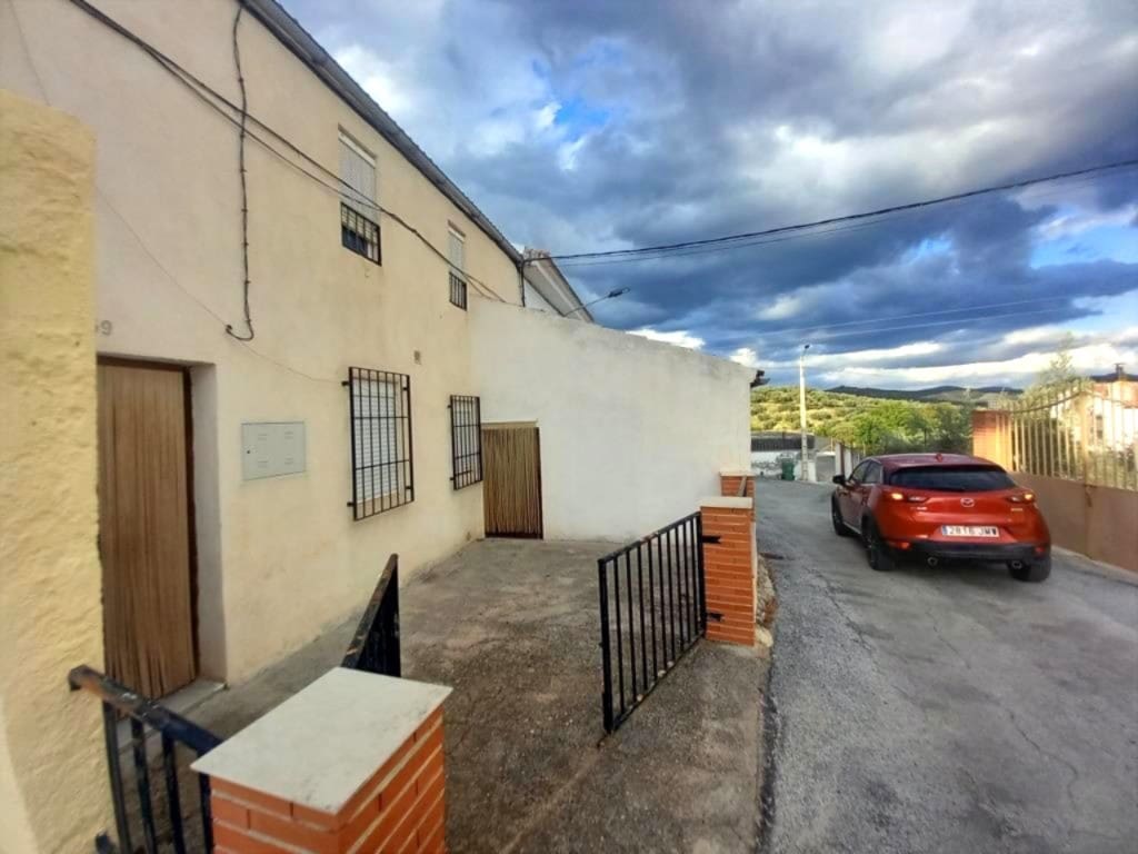 3 bedroom Townhouse for sale in Ermita Nueva with pool - € 49,950 (Ref: 9920017)