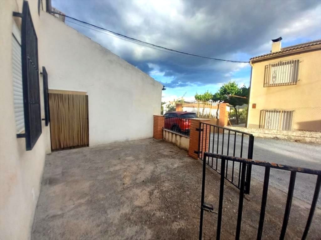3 bedroom Townhouse for sale in Ermita Nueva with pool - € 49,950 (Ref: 9920017)