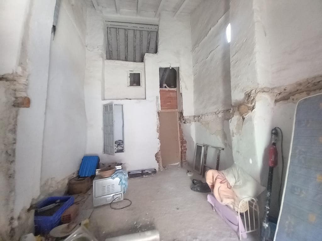 2 Zimmer Haus zu verkaufen in Martos mit Pool - 37.000 € (Ref: 9935322)