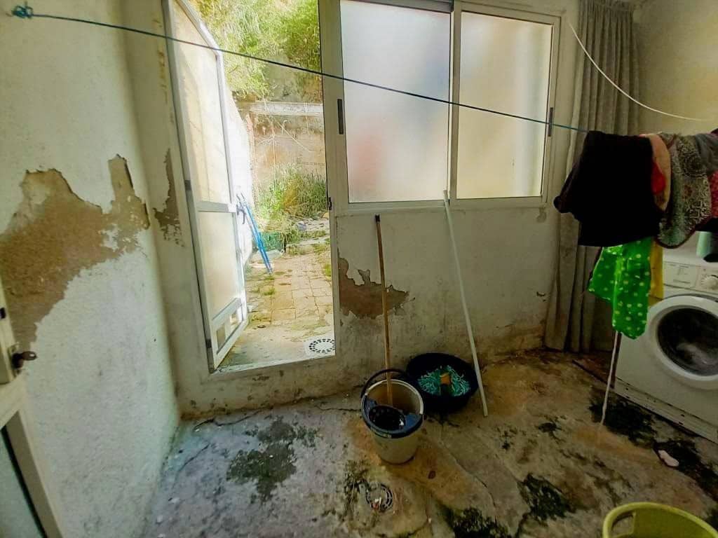 2 Zimmer Haus zu verkaufen in Martos mit Pool - 37.000 € (Ref: 9935322)