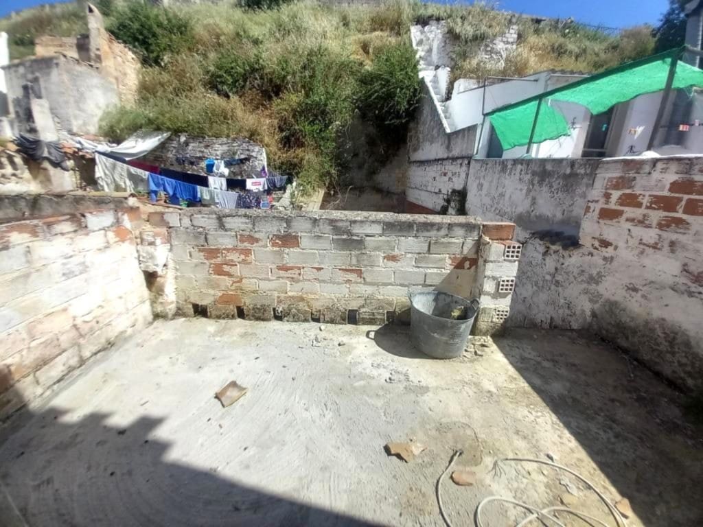 2 Zimmer Haus zu verkaufen in Martos mit Pool - 37.000 € (Ref: 9935322)