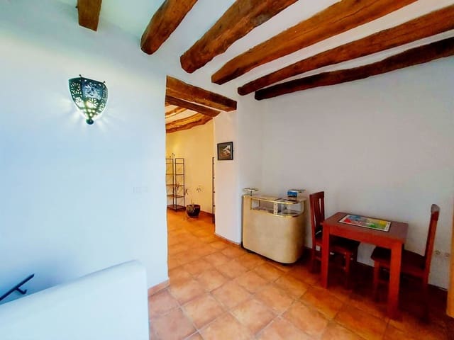 5 camera da letto Casa in vendita in Alcalá la Real con piscina - 320.000 € (Rif: 9936737)