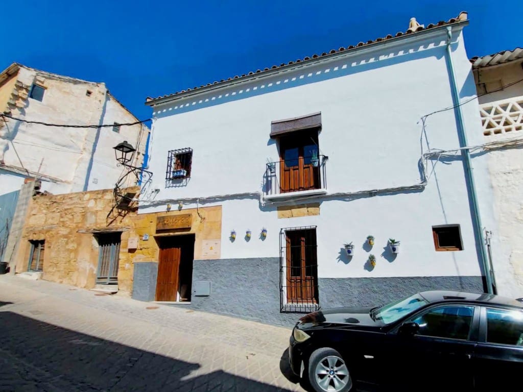 5 camera da letto Casa in vendita in Alcala la Real con piscina - 320.000 € (Rif: 9936737)