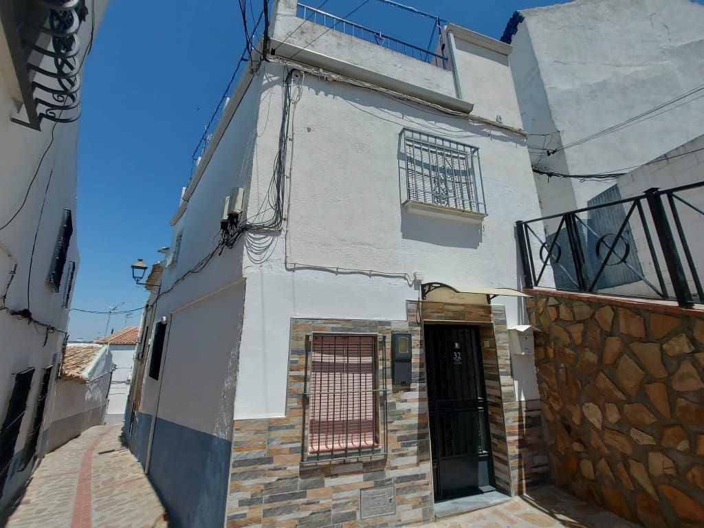 2 sovrum Hus till salu i Martos - 52 000 € (Ref: 9940753)
