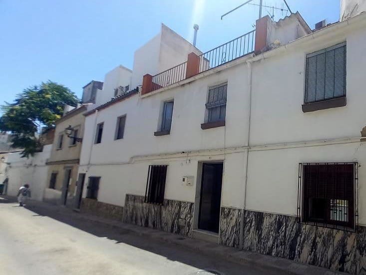 3 soveværelse Byhus til salg i Martos med swimmingpool - € 32.500 (Ref: 9946542)