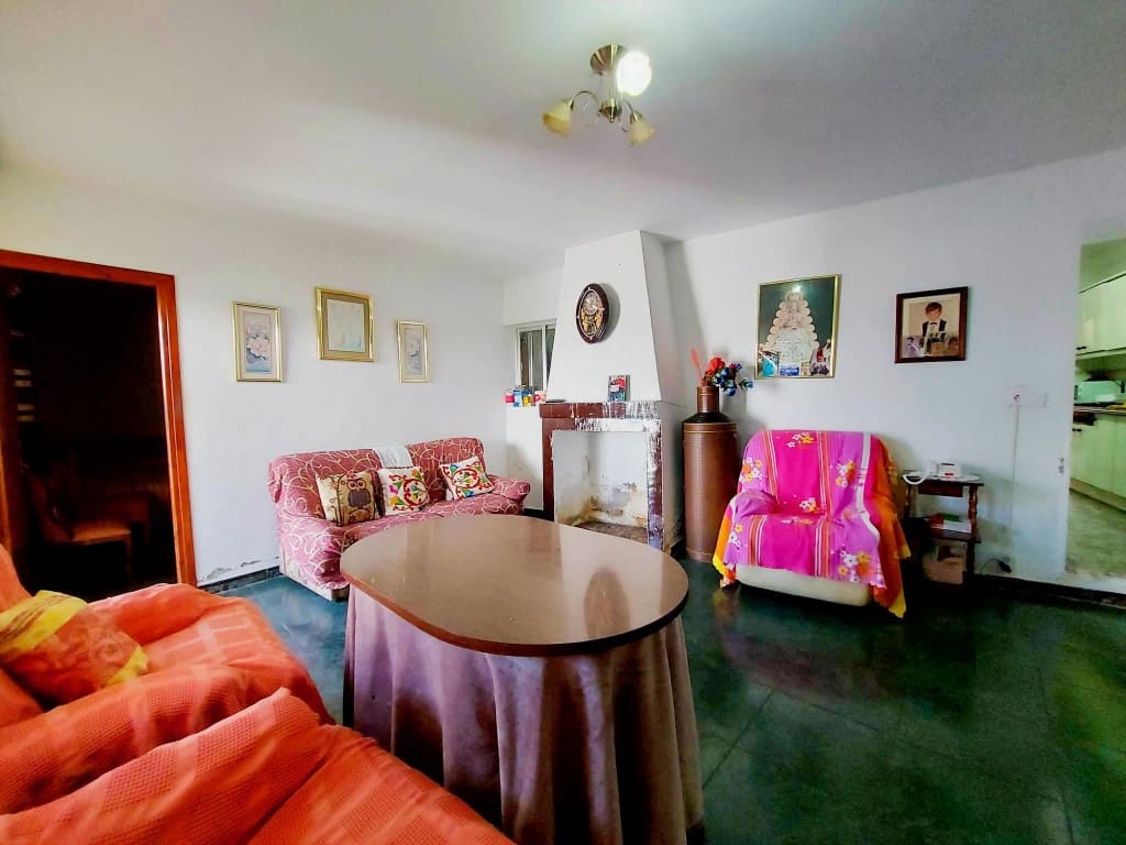 4 soverom Hus til salgs i Noguerones med svømmebasseng garasje - € 83 000 (Ref: 9979395)