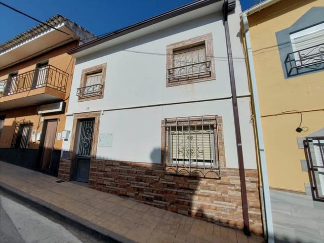 4 soverom Hus til salgs i Noguerones, Alcaudete med svømmebasseng garasje - € 83 000 (Ref: 9979395)