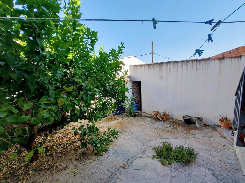 4 soverom Hus til salgs i Noguerones med svømmebasseng garasje - € 83 000 (Ref: 9979395)