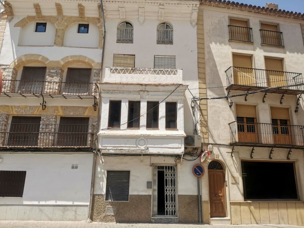 5 Zimmer Haus zu verkaufen in Martos - 18.000 € (Ref: 9990280)