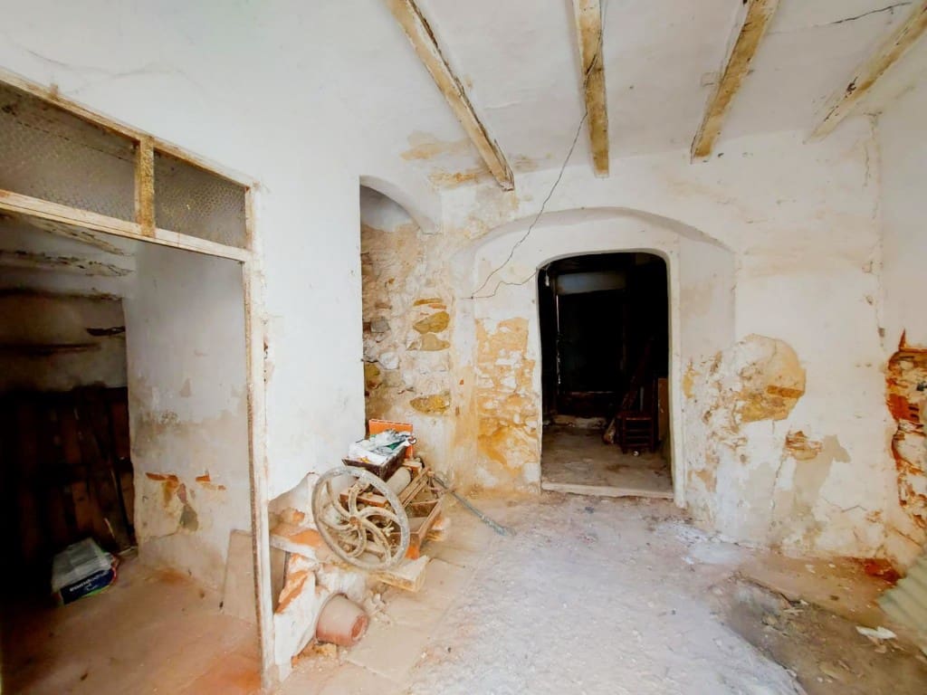 5 Zimmer Haus zu verkaufen in Martos - 18.000 € (Ref: 9990280)