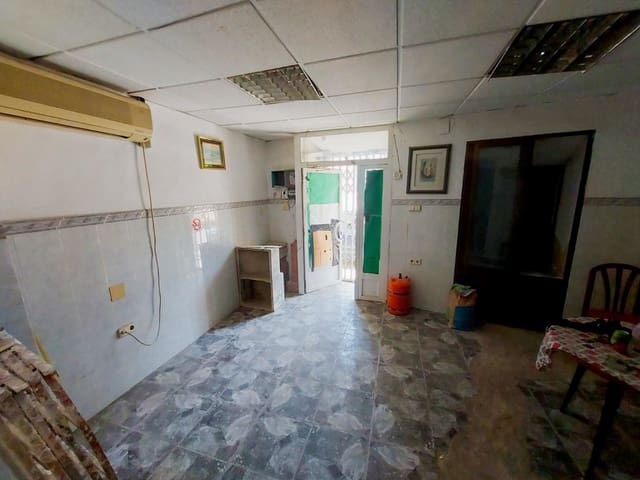 5 sypialnia Dom na sprzedaż w Martos - 18 000 € (Ref: 9990280)