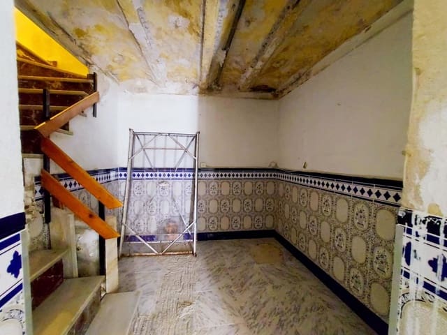 5 sypialnia Dom na sprzedaż w Martos - 18 000 € (Ref: 9990280)