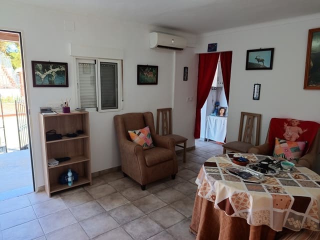 Casa de 3 habitaciones en San José de la Rábita, Alcalá la Real en venta con garaje - 73.000 € (Ref: 9998771)