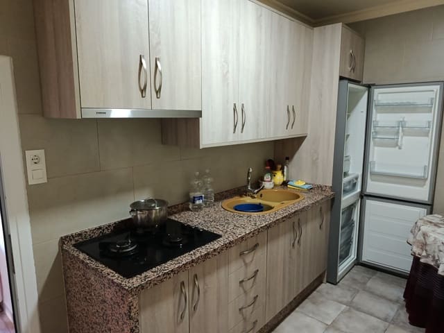 Casa de 3 habitaciones en San José de la Rábita, Alcalá la Real en venta con garaje - 73.000 € (Ref: 9998771)