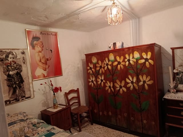 Casa de 3 habitaciones en San José de la Rábita, Alcalá la Real en venta con garaje - 73.000 € (Ref: 9998771)