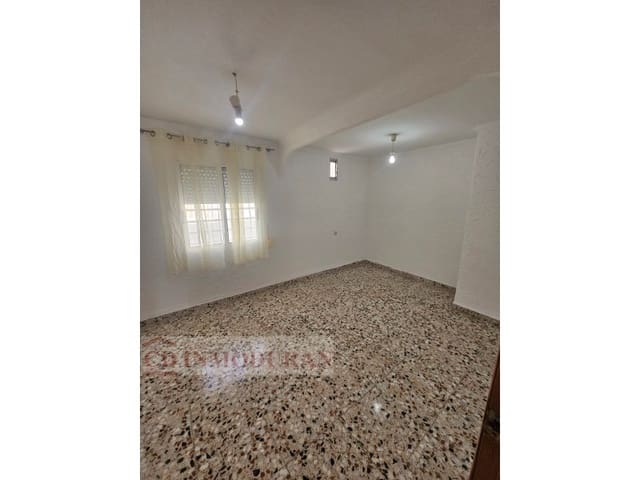 2 slaapkamer Flat te huur in Norte, Alicante stad - € 650 (Ref: 9136288)