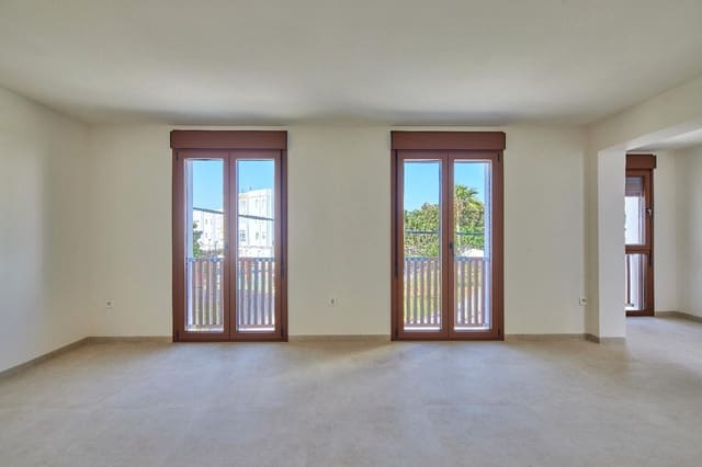 2 bedroom Flat for sale in Barbate - € 350,000 (Ref: 10005619)