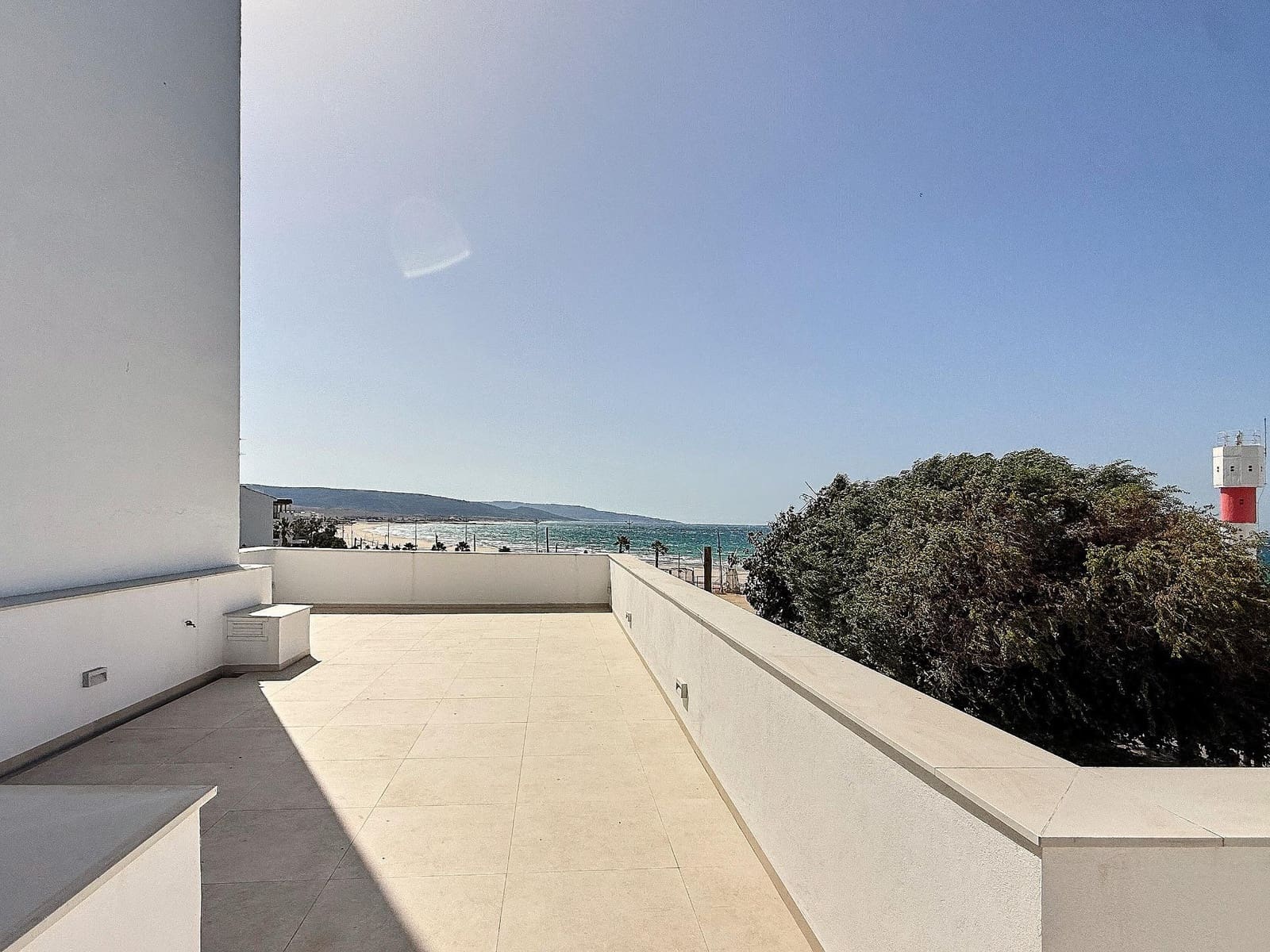 2 bedroom Flat for sale in Barbate - € 350,000 (Ref: 10005619)
