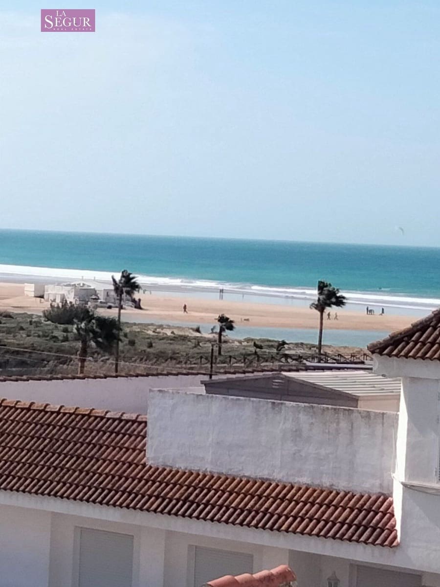 3 bedroom Townhouse for sale in Conil de la Frontera - € 235,000 (Ref: 10011464)