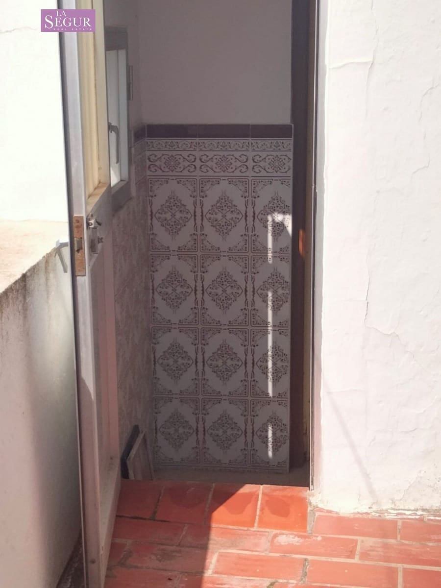 3 bedroom Townhouse for sale in Conil de la Frontera - € 235,000 (Ref: 10011464)