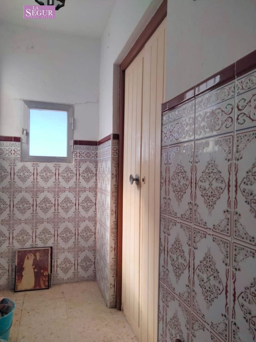 3 bedroom Townhouse for sale in Conil de la Frontera - € 235,000 (Ref: 10011464)