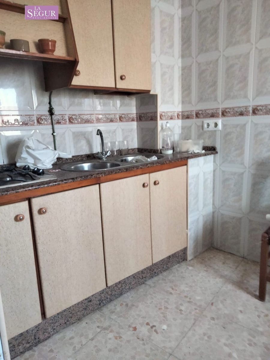 3 bedroom Townhouse for sale in Conil de la Frontera - € 235,000 (Ref: 10011464)
