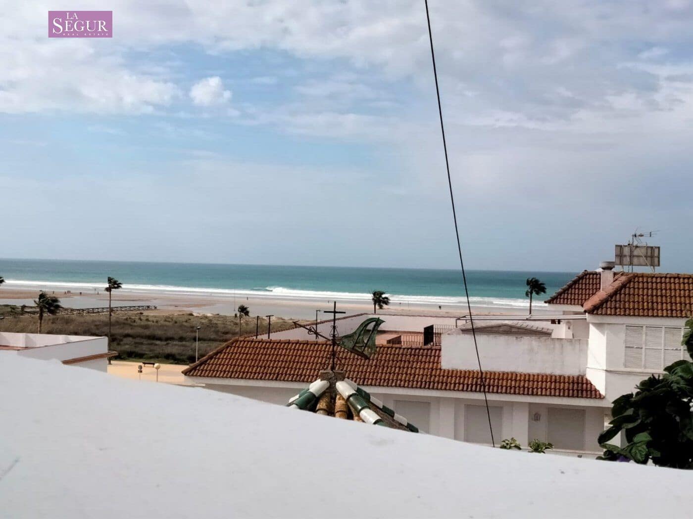 3 bedroom Townhouse for sale in Conil de la Frontera - € 235,000 (Ref: 10011464)