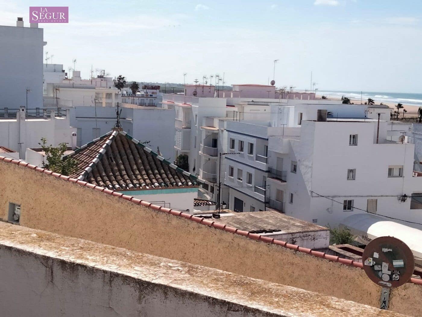3 bedroom Townhouse for sale in Conil de la Frontera - € 235,000 (Ref: 10011464)