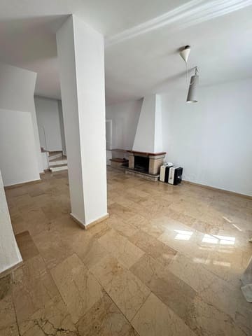 4 bedroom Terraced Villa for sale in Medina-Sidonia - € 185,000 (Ref: 10017518)