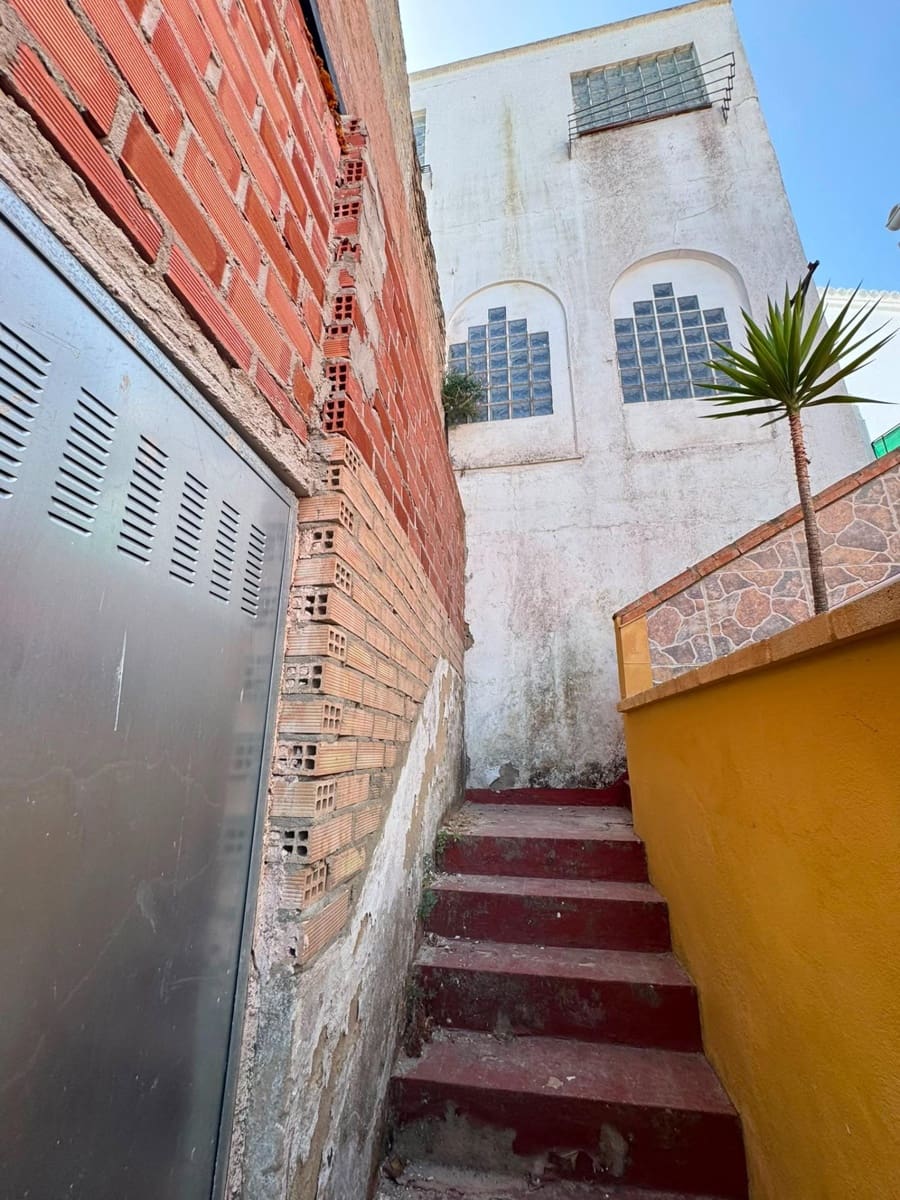 4 bedroom Terraced Villa for sale in Medina-Sidonia - € 185,000 (Ref: 10017518)