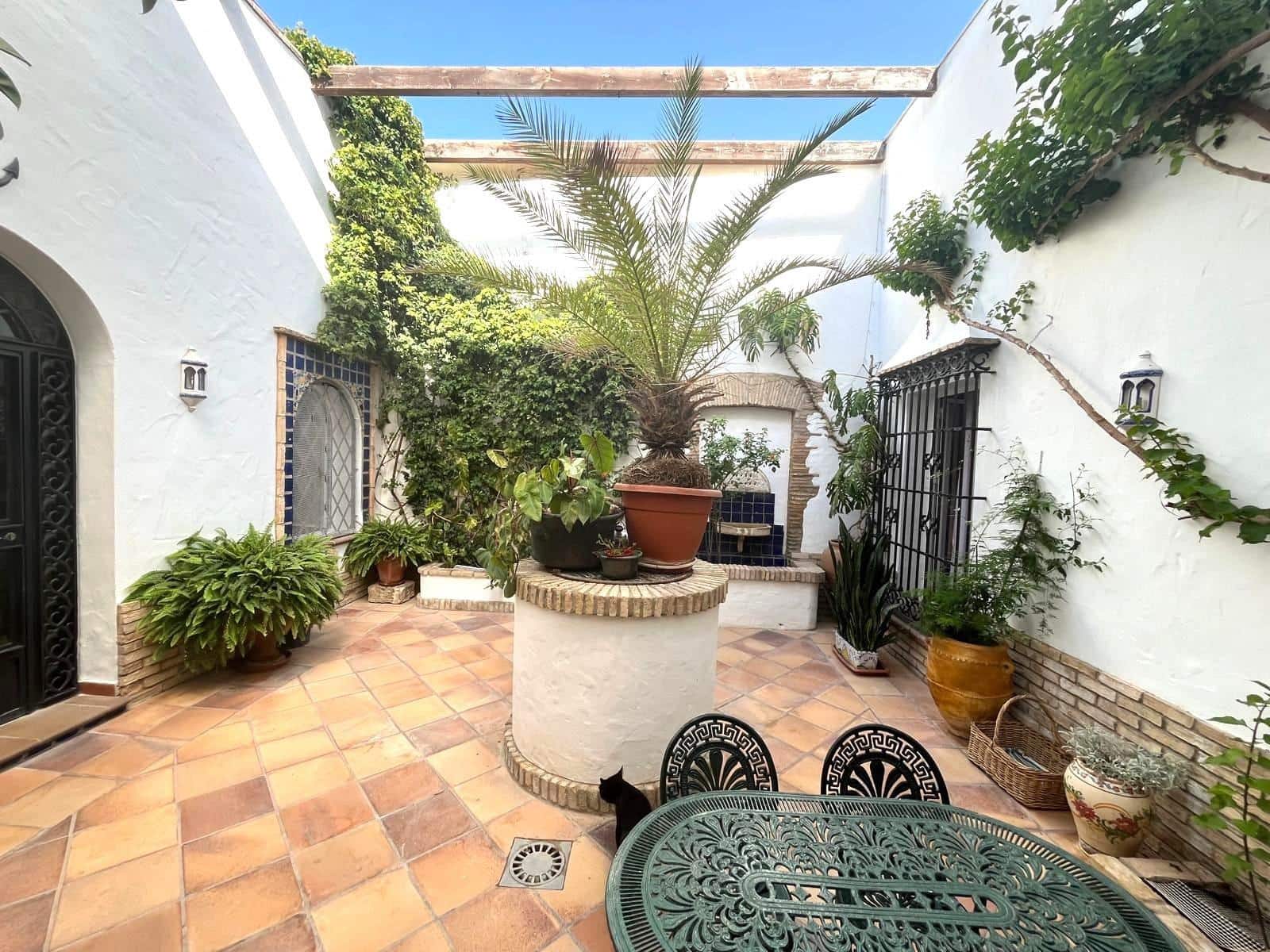 3 bedroom Townhouse for sale in Barbate - € 400,000 (Ref: 10020923)