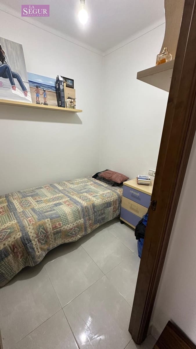 3 bedroom Apartment for sale in Conil de la Frontera - € 260,000 (Ref: 10032052)