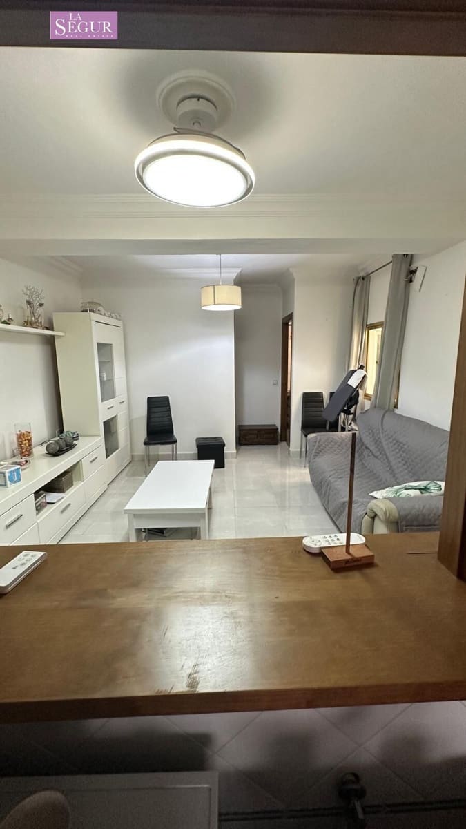 3 bedroom Apartment for sale in Conil de la Frontera - € 260,000 (Ref: 10032052)