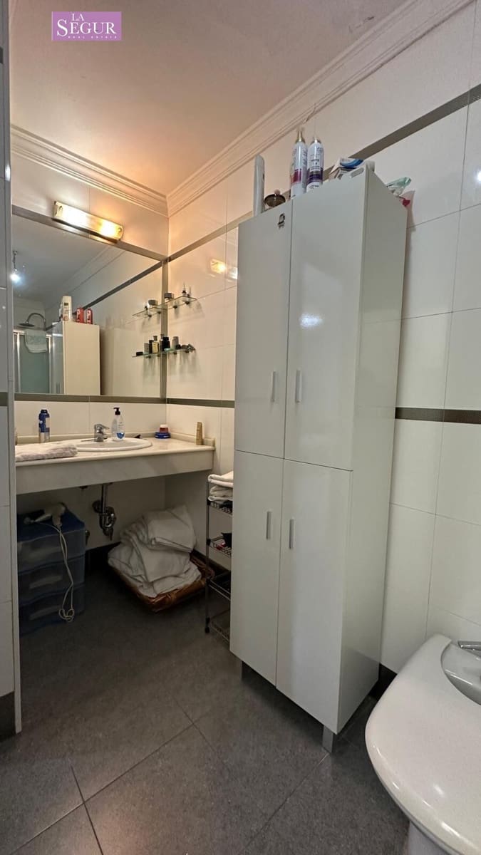 3 bedroom Apartment for sale in Conil de la Frontera - € 260,000 (Ref: 10032052)