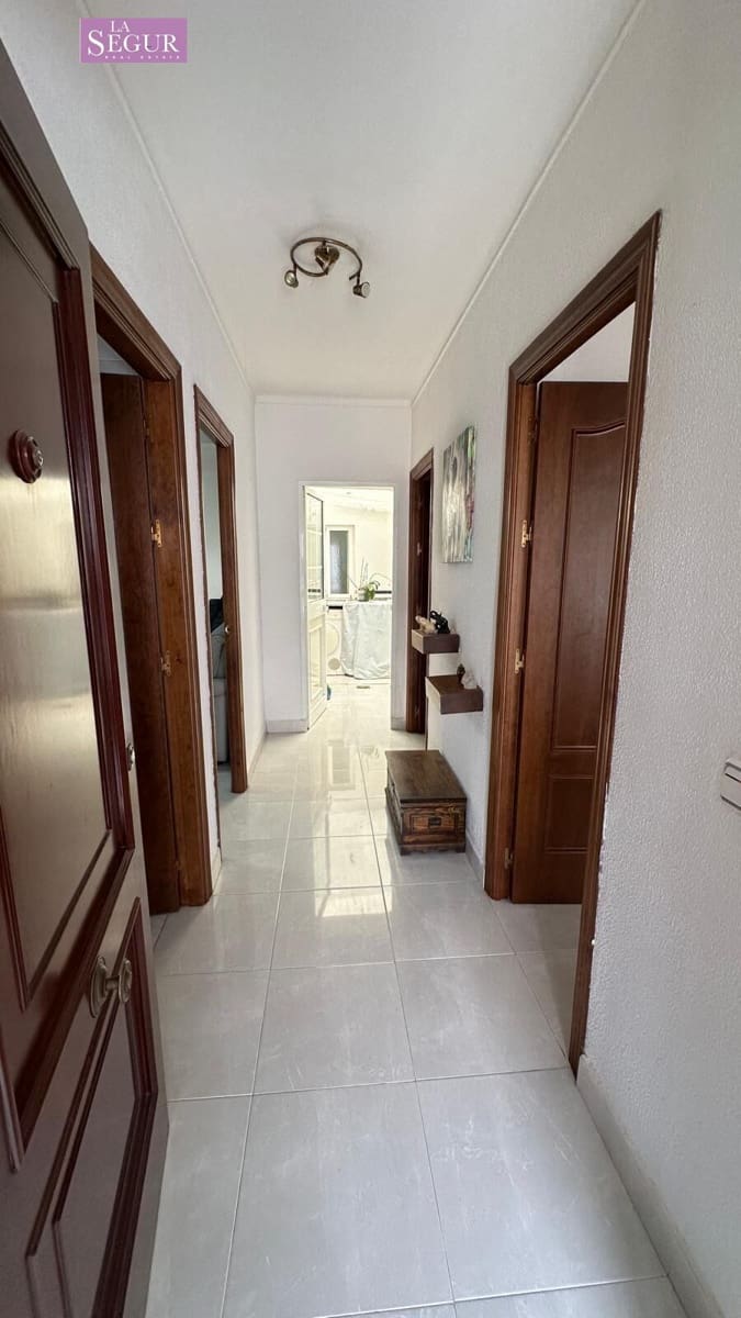 3 bedroom Apartment for sale in Conil de la Frontera - € 260,000 (Ref: 10032052)