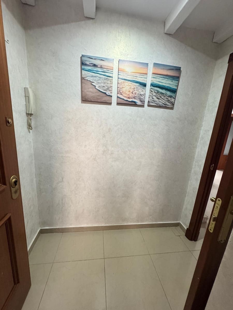 3 bedroom Flat for sale in Medina-Sidonia with garage - € 130,000 (Ref: 10033955)