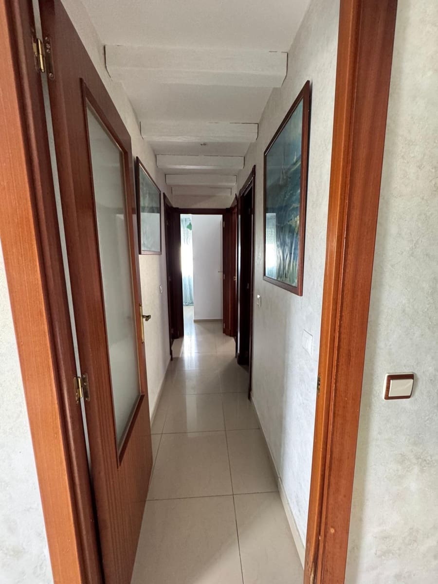 3 bedroom Flat for sale in Medina-Sidonia with garage - € 130,000 (Ref: 10033955)