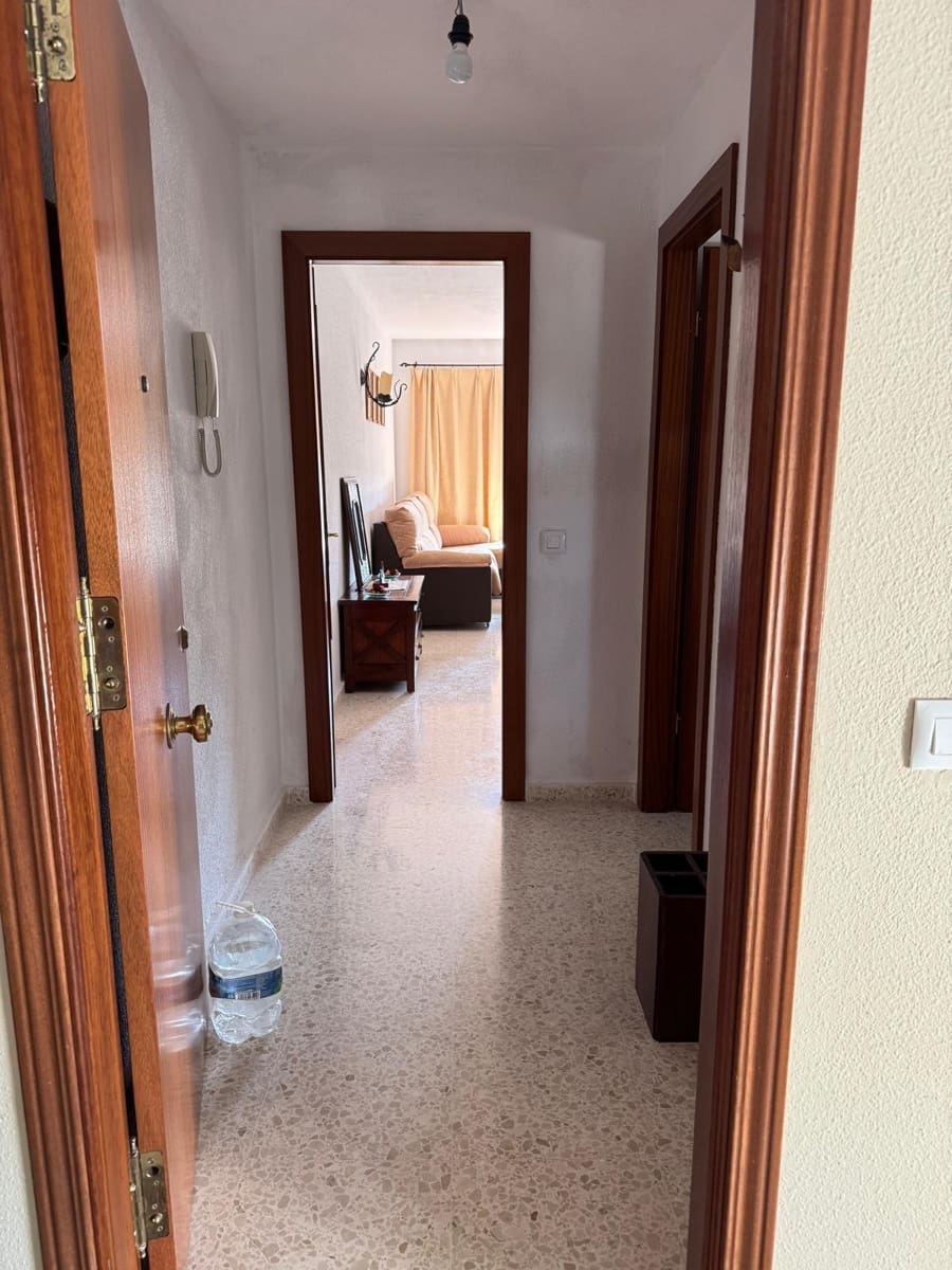 3 bedroom Flat for sale in Medina-Sidonia with garage - € 125,000 (Ref: 10035366)